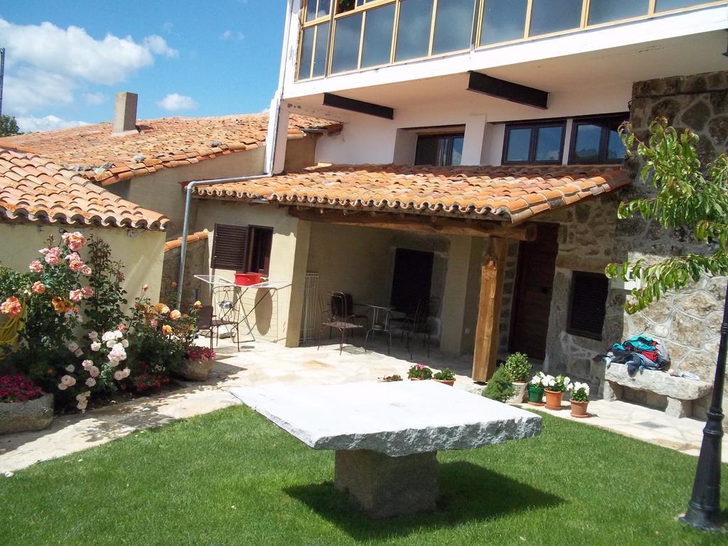 Casa Rural La Esmeralda 나바레돈다 데 그레도스 객실 사진